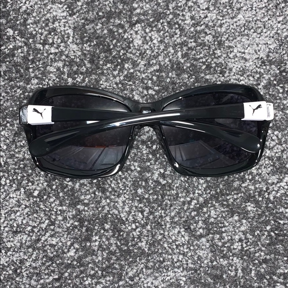 Puma Women’s Black Sunglasses 🕶 - Picture 4 of 8